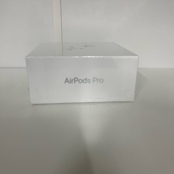 Apple AirPods Pro 2 with MagSafe Charging Case - Picture 3 of 3